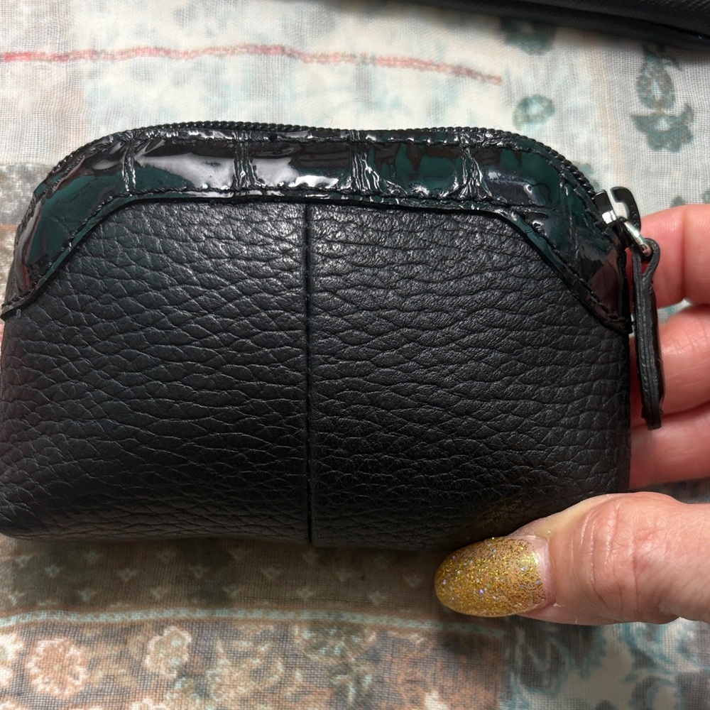 Brighton 2 for 1 Bag set! Holiday Clutch & pebbled/ patent leather coin purse 😁 - Picture 9 of 15